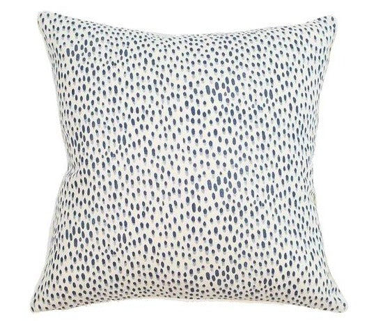 Pillow in Gerty's Dot