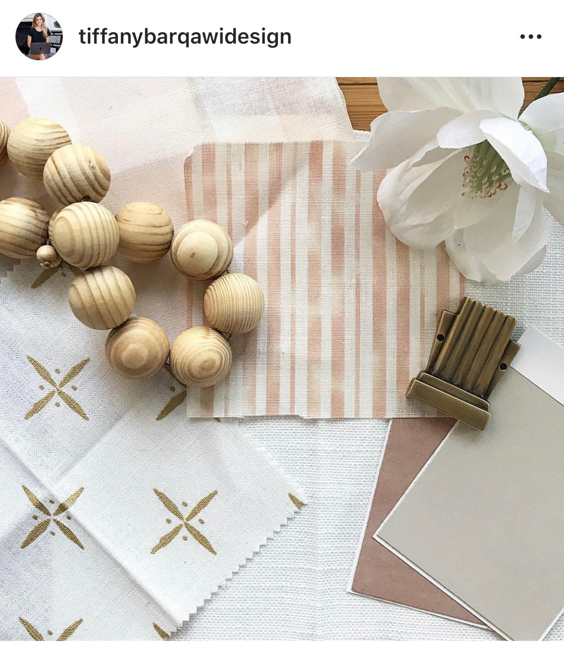 PETITE CROSS + DOT
